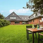 Seerose - Landhaus Tadsen
